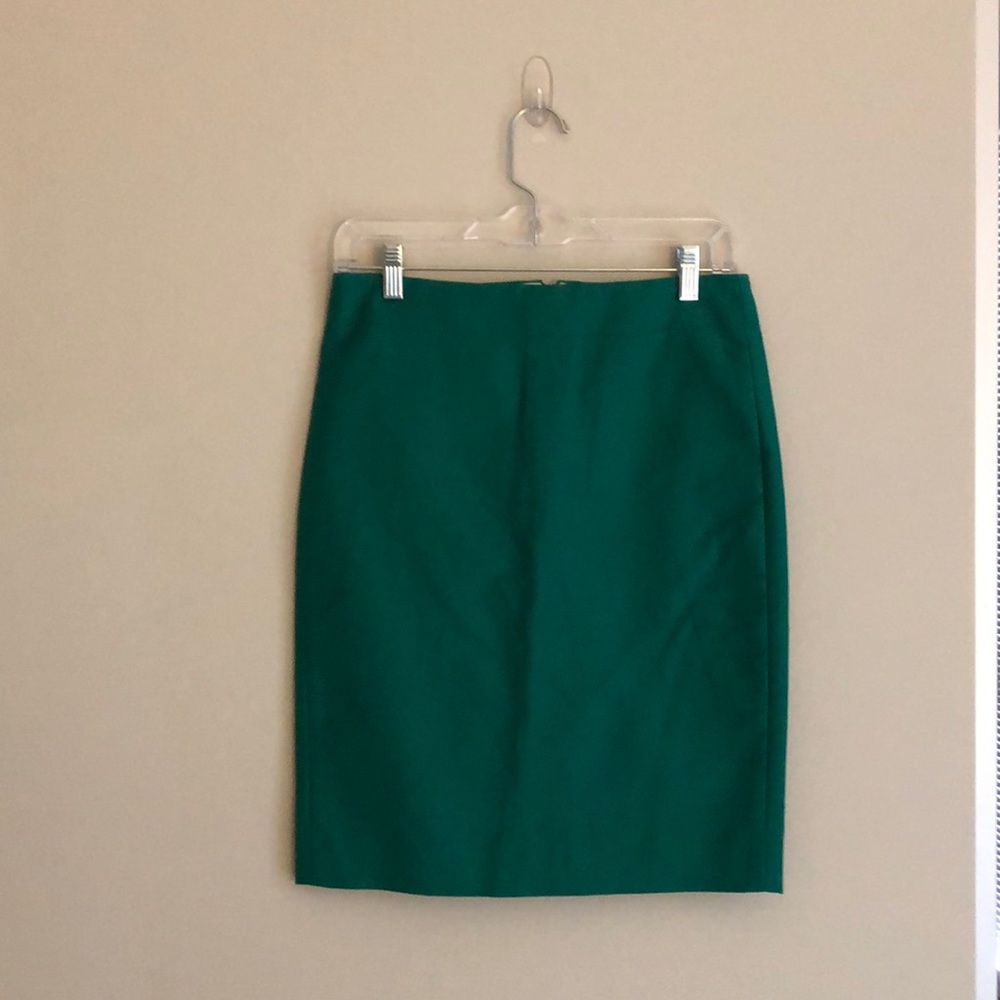 J Crew pencil skirt. Size 0. Jungle green. NWOT